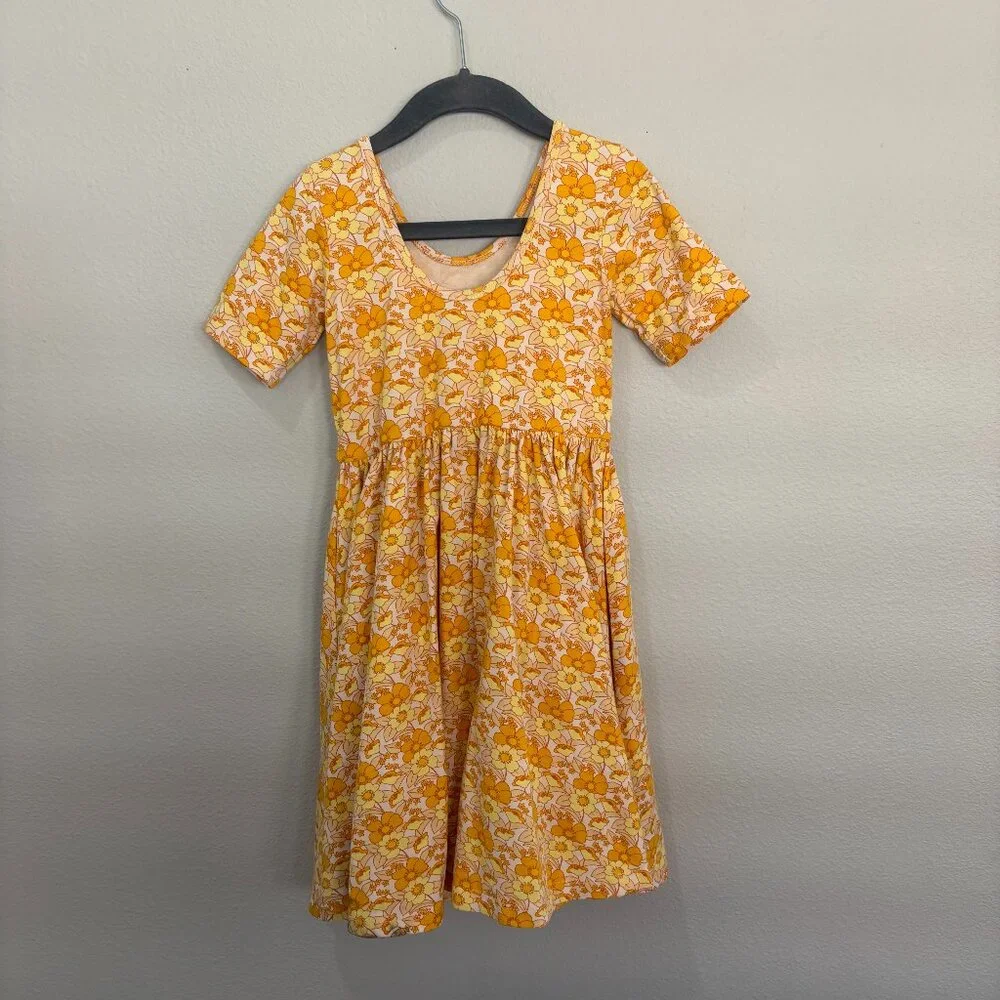Alice + Ames cream short sleeve dress with yellow and orange flowers - Picture 2 of 2